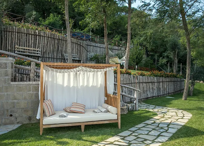 Villa Claudia SantʼAgata sui Due Golfi
