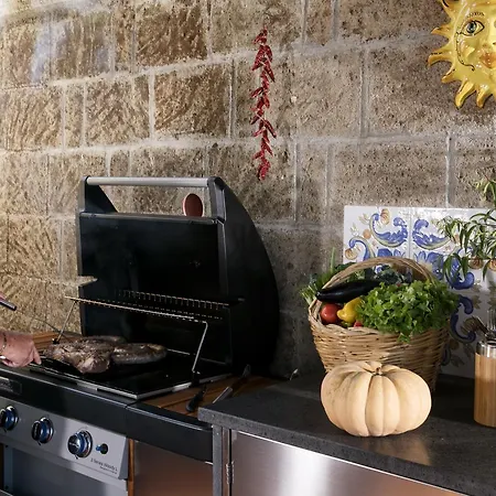 Claudia * SantʼAgata sui Due Golfi